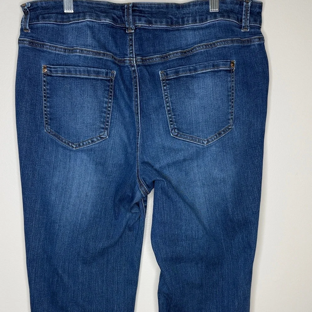 Maurices Ever Flex High Rise Curvy - Picture 6 of 16